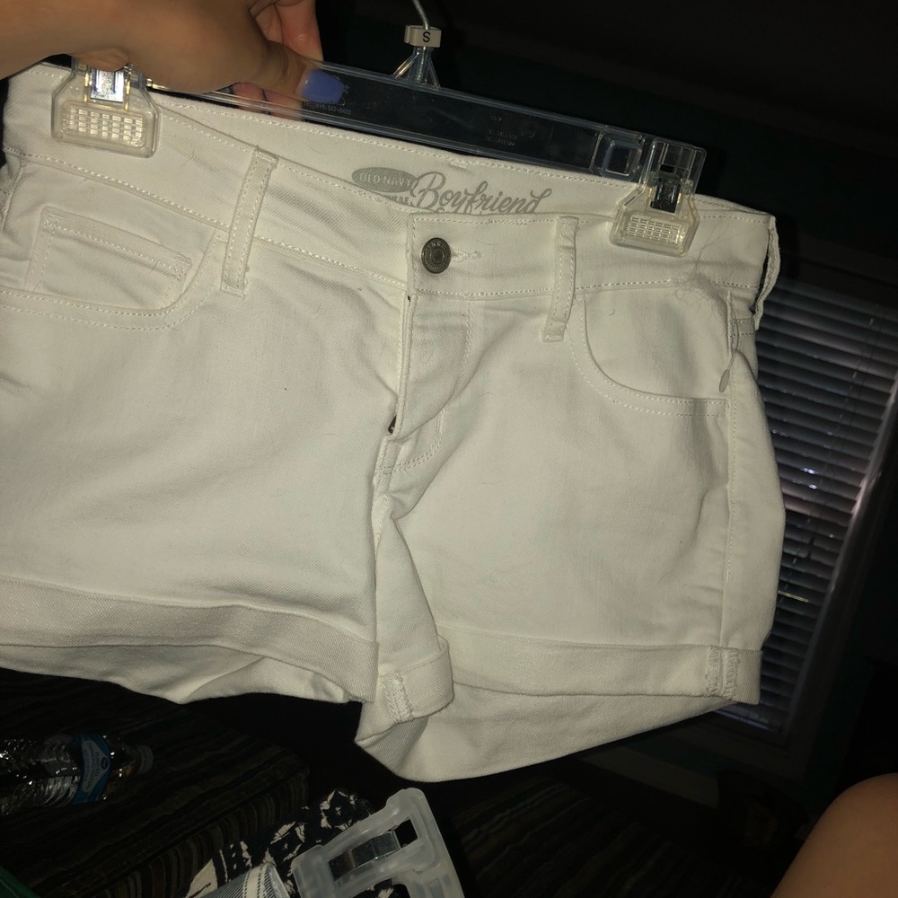 NEVER WORN ! WHITE JEAN SHORTS 0